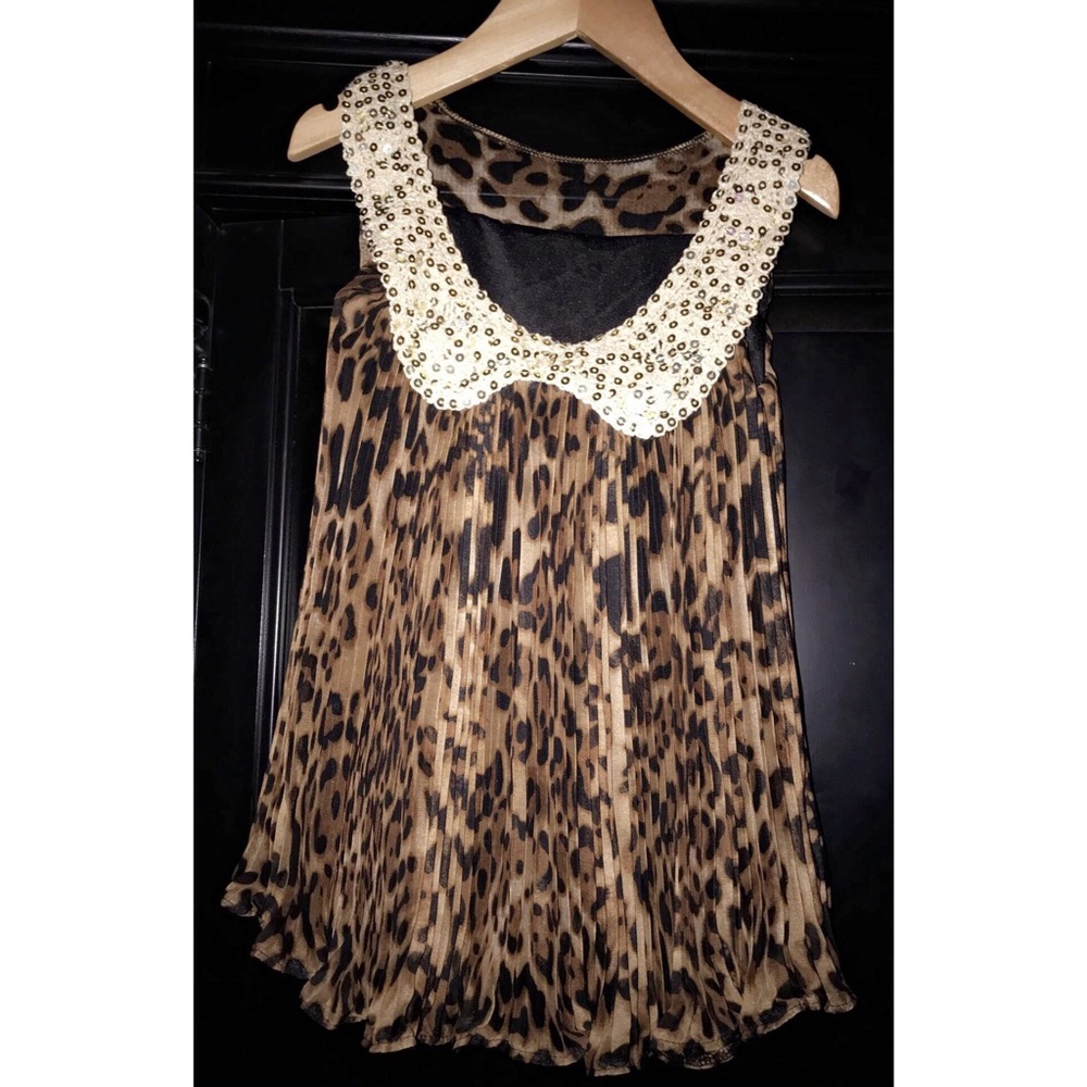 🌸Gorgeous  girls leopard print top